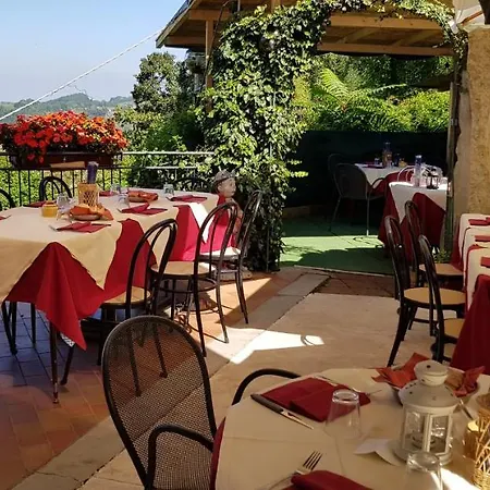 Locanda Ristorante Bar Il Faro אורחן